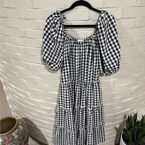 Chic Black and White Gingham Midi Dress